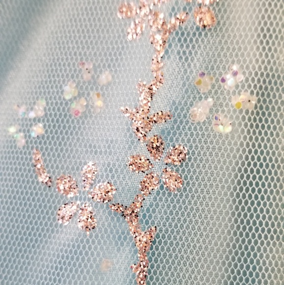 Dress - Picture 1 of 4